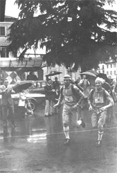 1a Maratona della Valle Intrasca del 1975: l'arrivo ad Intra a P.le Flaim