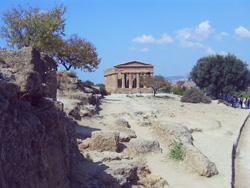 Il CAI Verbano in Sicilia: il Tempio di Zeus (Giove) Olimpico nella Valle dei Templi ad Agrigento