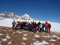 Con il CAI Verbano a Devero sul Monte Cazzola: foto di gruppo sulla cima 
