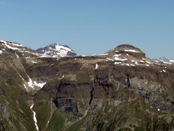 Il CAI Verbano in alta Val Bognanco: il Pizzo Diei, il Cistella e al centro sullo sfondo l'Arbola dalla cima del Pizzo Giezza