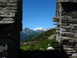 Il CAI Verbano in alta Val Bognanco: panorama dall'Alpe Variola di Sopra