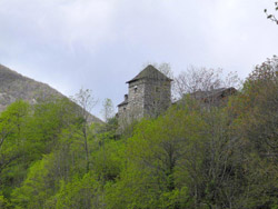 Il CAI Verbano in Valle Anzasca sulla 'Stra Vegia': Torre di segnalazione e di difesa voluta da Ludovico il Moro