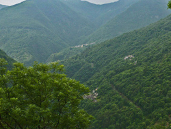 Il CAI Verbano in Val Cannobina con la Pro Valle: i paesi della Val Cannobina immersi nel verde