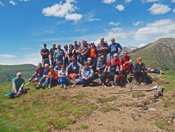 CAI Verbano sul Monte Giove in Valle Cannobina: il gruppo Foto sulla cima
