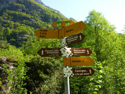 CAI Verbano - Sentiero della Transumanza: Bignasco - Foroglio in Val Bavona (CH): indicazioni del percorso 