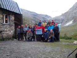 CAI Verbano - Traversata Valgrisenche Val di Rhemes: foto gruppo al Rifugio Bezzi 