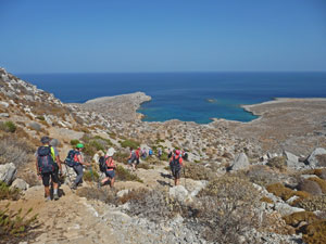 CAI Verbano: Trekking sull´Isola di Karpathos (Grecia): la discesa verso la baia di Vroukounda 