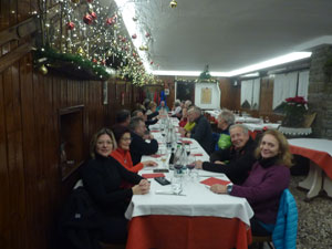 CAI Verbano - Ciaspolata in notturna allo Spalavera: al ristorante dopo l'escursione