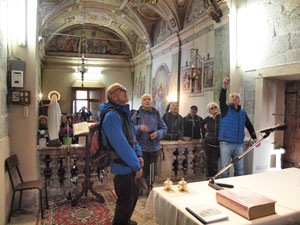 CAI Verbano - 'Dal Lago alla Montagna', escursione storica in attesa del 150° anniversario della nostra Sezione: interno della Chiesa romanica di Sant'Ambrogio di Antoliva
