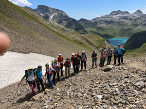 CAI Verbano - Le Guglie bianche del Lebendun (Alta Val Formazza): foto di gruppo al Passo di Nefelgiù